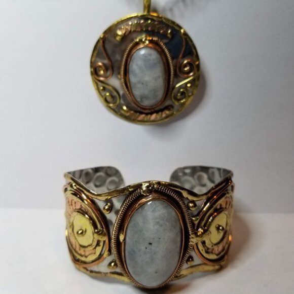 New With Tags Artisan Crafted Natural Moonstone Necklace and Cuff Bracelet SET - Picture 6 of 14